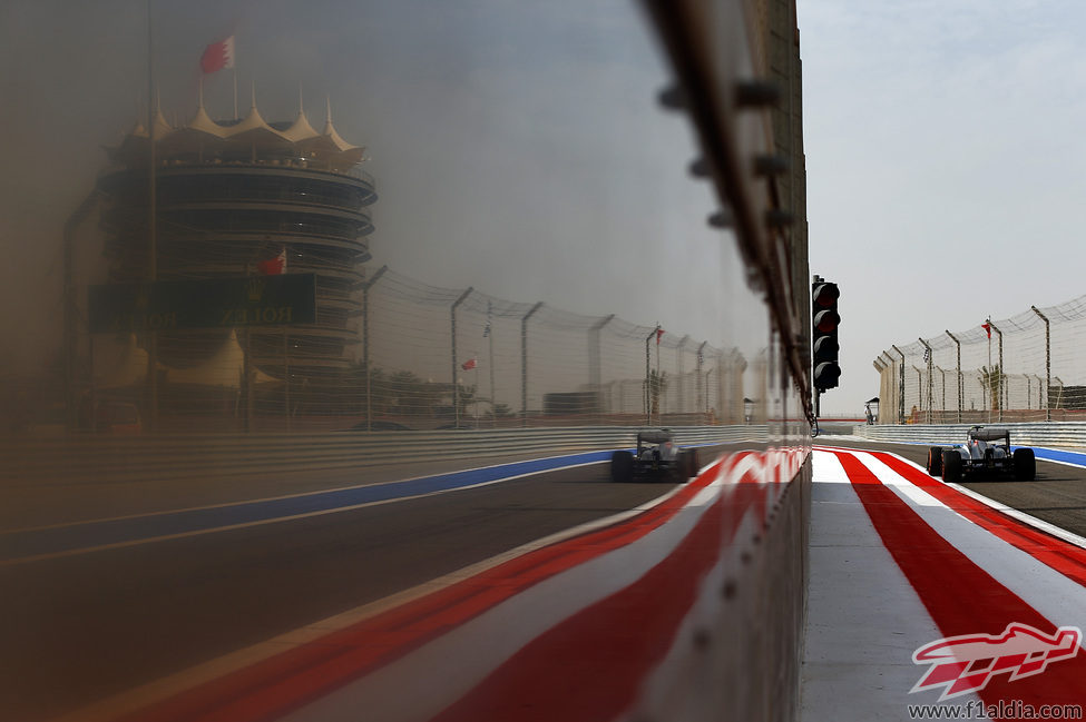 Esteban Gutiérrez con el Sauber C32 saliendo del pitlane