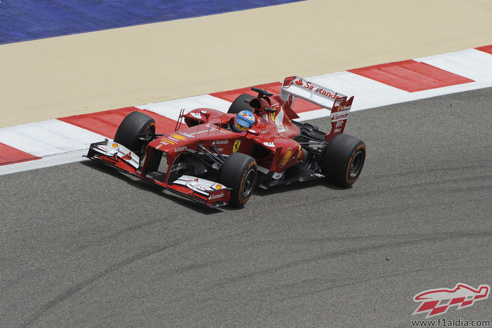 Fernando Alonso rodando en los libres