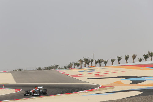 Paul di Resta rodando en los libres de Baréin