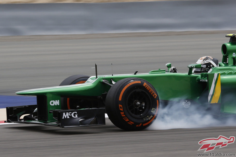 Giedo van der Garde se pasa de frenada con los duros