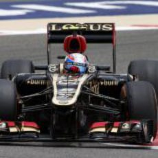 Romain Grosjean avanza en Sakhir