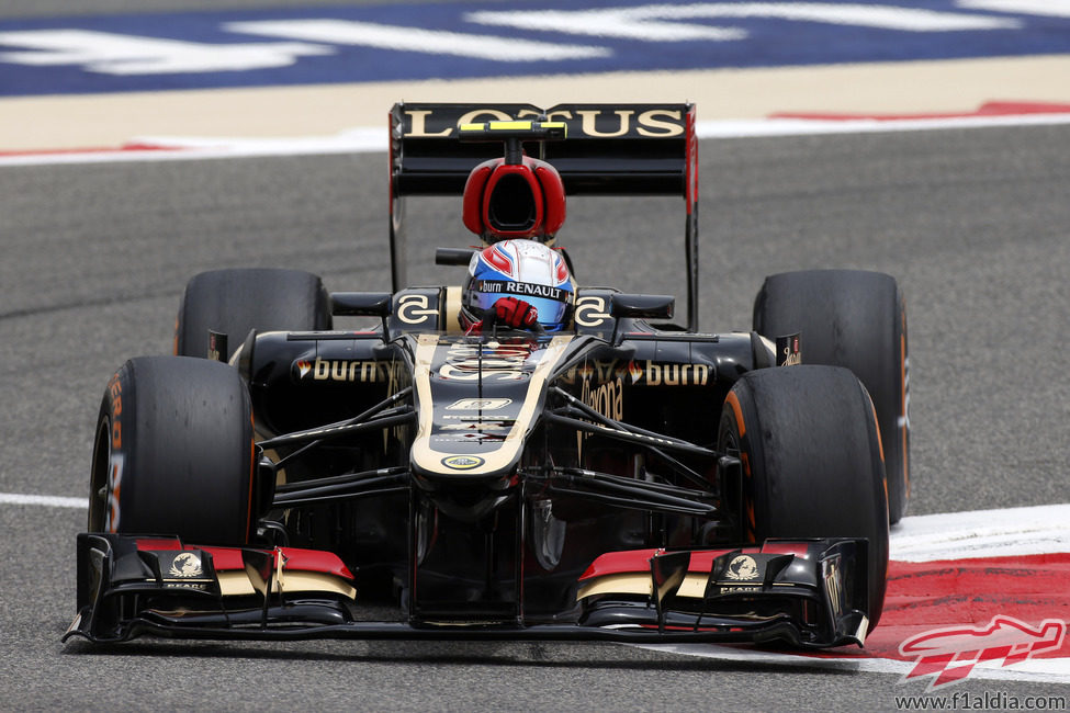 Romain Grosjean avanza en Sakhir