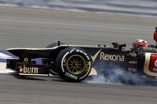Kimi Räikkönen se pasa de frenada en Baréin