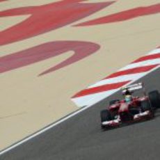 Felipe Massa prueba el compuesto duro en Sakhir