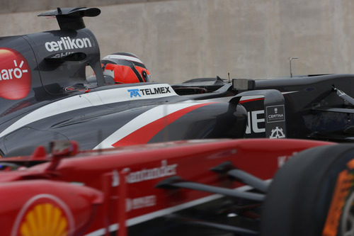 Nico Hülkenberg emparejado con Alonso en el 'pit-line'