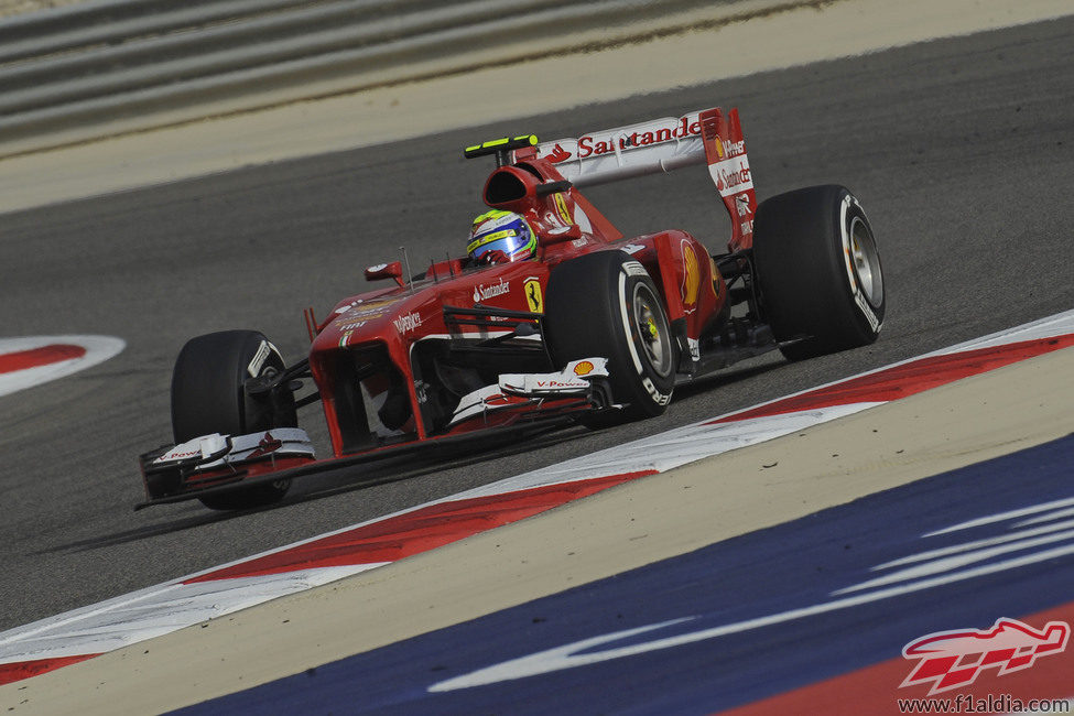 Felipe Massa completó la carrera con el alerón estropeado