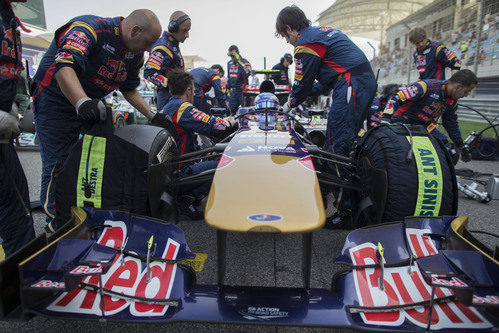 Todo listo para que Daniel Ricciardo comience el Gran Premio