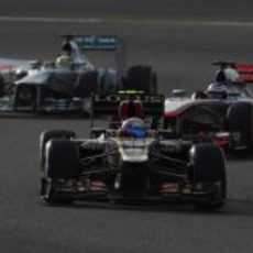 Romain Grosjean progresa en carrera desde la undécima posición