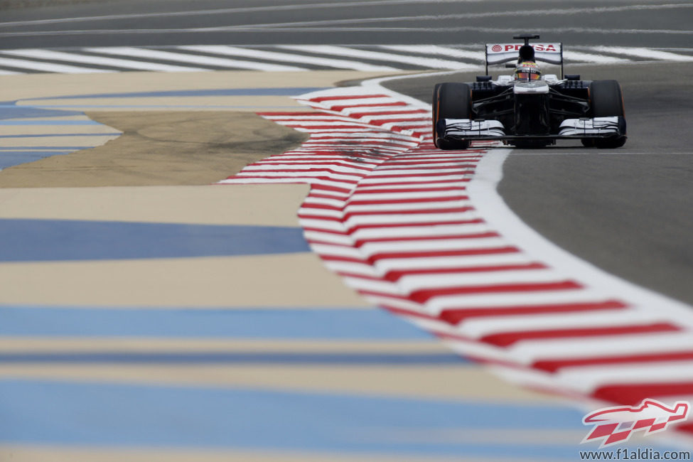 Pastor Maldonado no pasó a la Q2 en Baréin