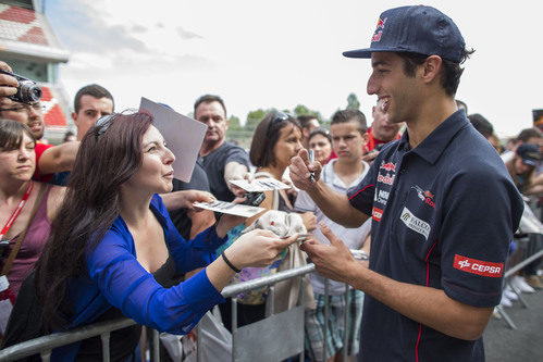 Los fans reclaman a Daniel Ricciardo