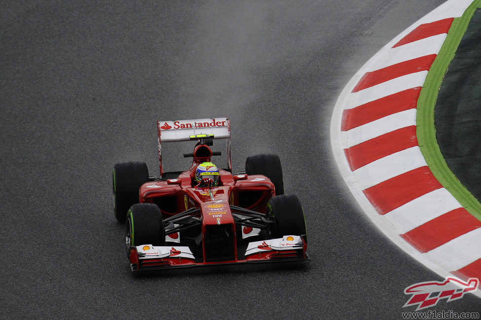 Felipe Massa completó los Libres 1 y 2 de Barcelona con muy buen ritmo