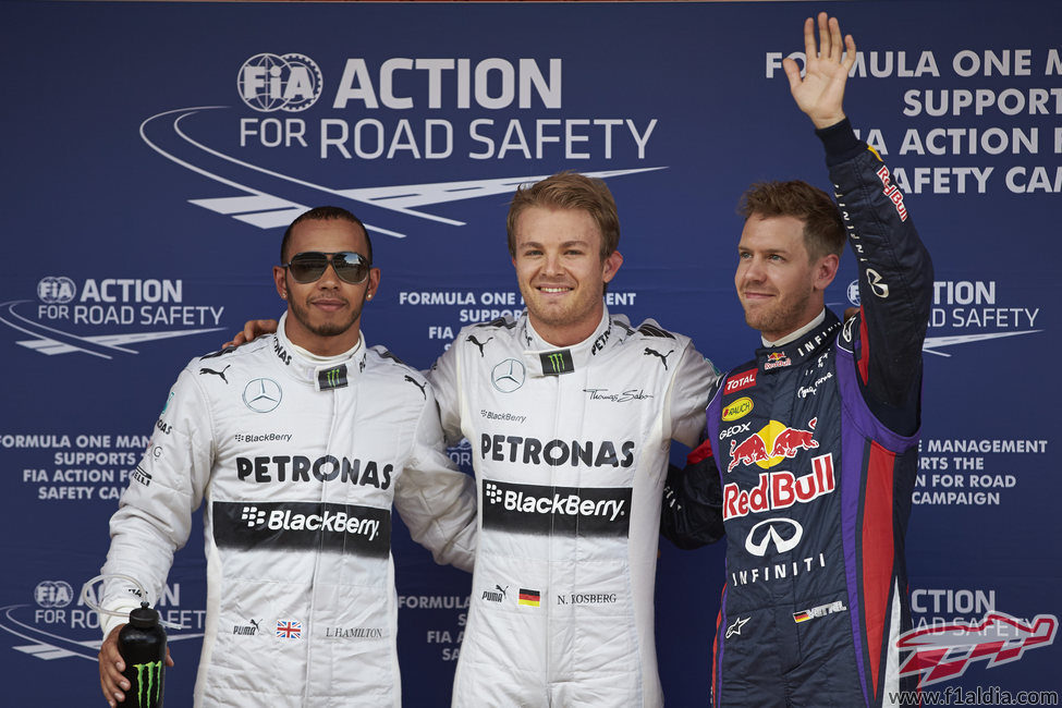 Hamilton, Rosberg y Vettel, los más rápidos en Montmeló
