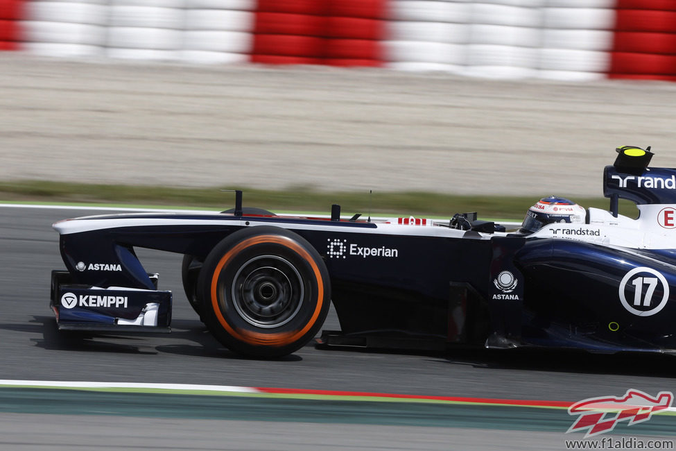 Valtteri Bottas prueba el compuesto duro en Barcelona