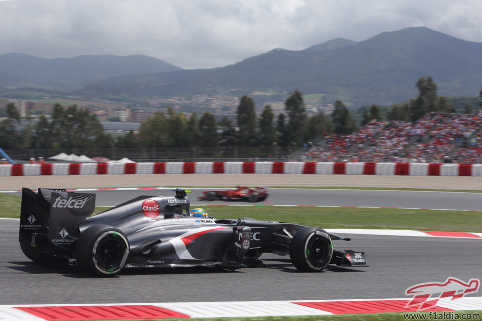 Esteban Gutiérrez afronta la Q1 en Montmeló