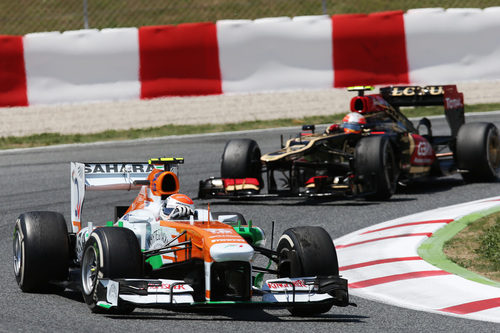 Adrian Sutil tuvo un problema con la tuerca en Montmeló