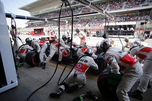 Parada de Jenson Button en el GP de España 2013