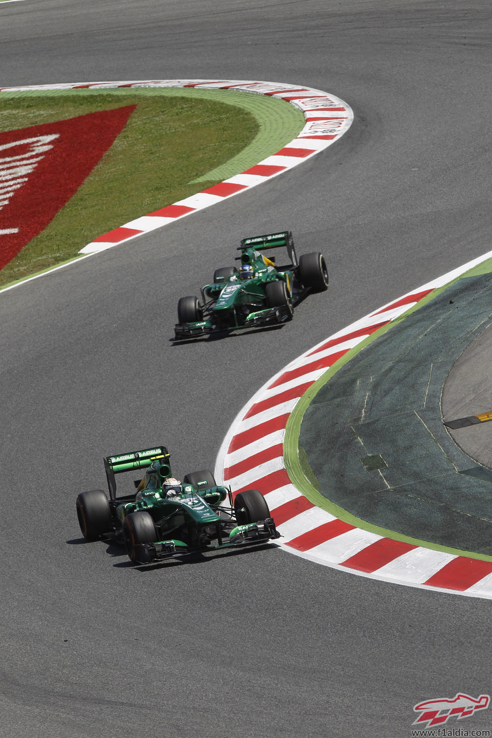 Los dos Caterham completan el GP de España 2013