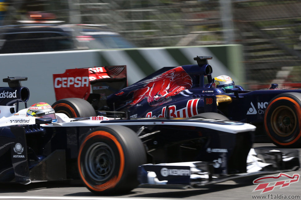 Pastor Maldonado y Jean-Eric Vergne en paralelo