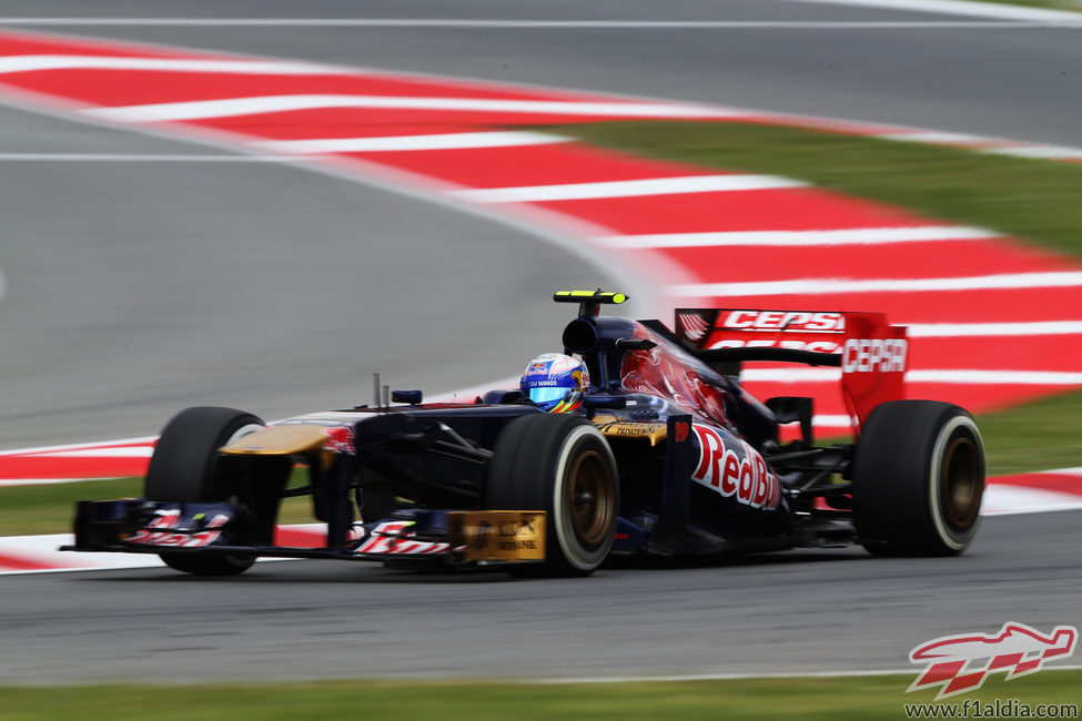 Daniel Ricciardo clasificó 11º en el GP de España 2013