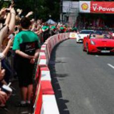 Los aficionados disfrutando de Felipe Massa