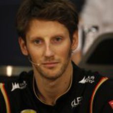 Romain Grosjean estuvo en la rueda de prensa de la FIA