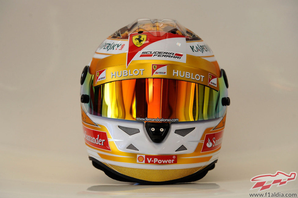 Plano frontal del casco de Fernando Alonso para Mónaco