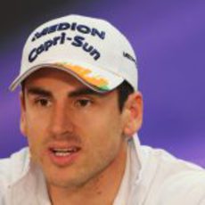 Adrian Sutil asistió a la rueda de prensa de la FIA