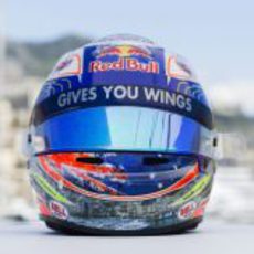 Plano frontal del casco de Daniel Ricciardo para Mónaco