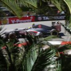 Esteban Gutierrez toma Loews