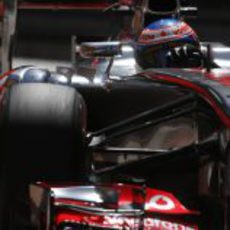 Jenson Button exprime su MP4-28 en el trazado de Mónaco