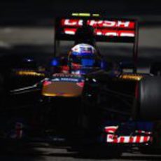 Daniel Ricciardo rueda con los superblandos