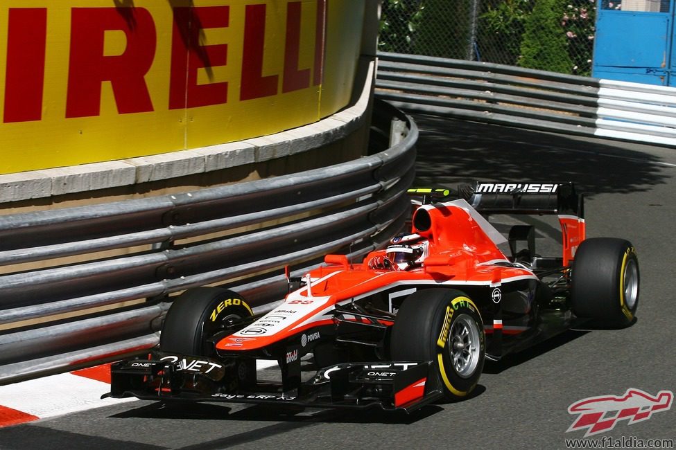 Jules Bianchi trata de sacar el máximo partido a su MR02