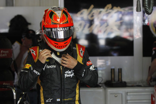 Casco de Kimi Räikkönen para el Gran Premio de Mónaco 2013