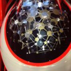 Peculiar detalle del casco de Jules Bianchi para Mónaco