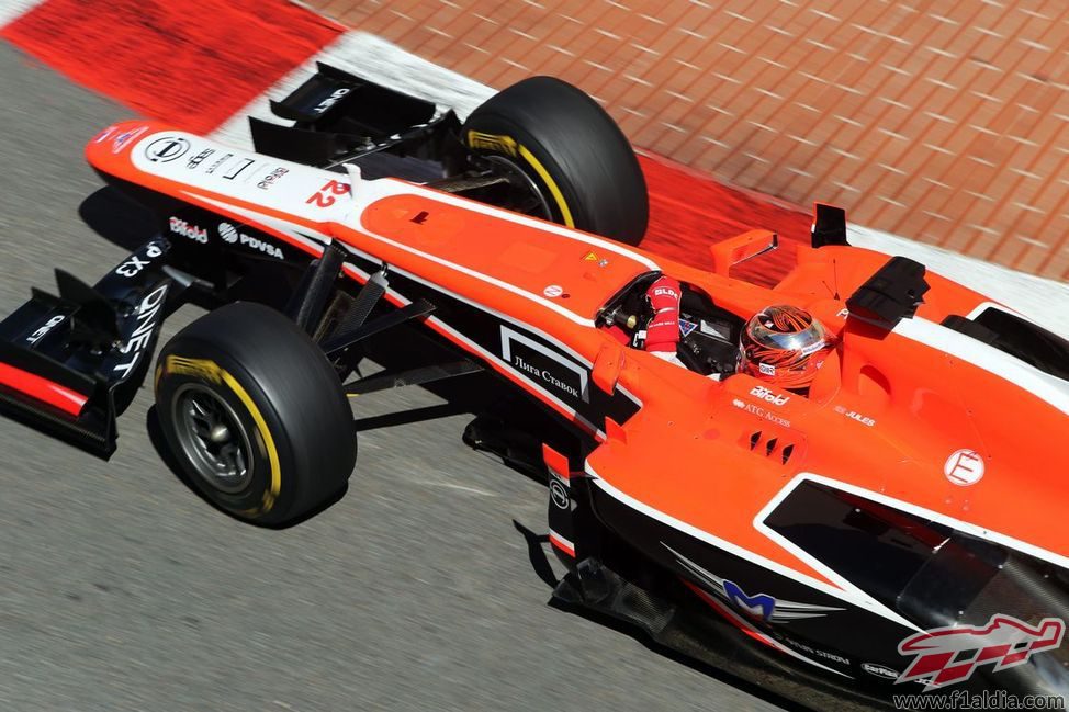 Jules Bianchi rueda para Marussia