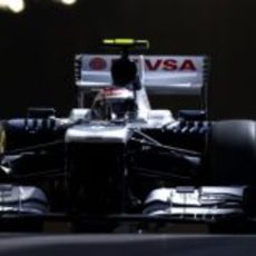 Valtteri Bottas sale del túnel de Mónaco