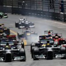 Salida de Nico Rosberg y Lewis Hamilton en Mónaco