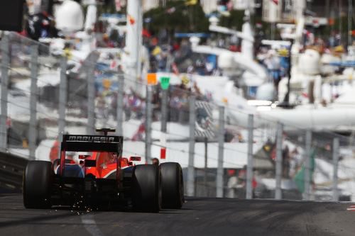 El fondo plano del MR-02 de Jules Bianchi roza el suelo