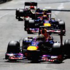 Sebastian Vettel a los mandos de su RB9 por las calles de Mónaco