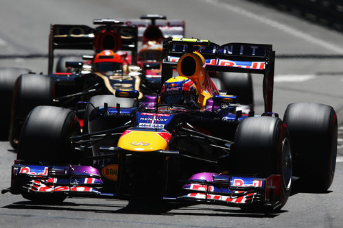 Mark Webber exprime su Red Bull durante el GP de Mónaco 2013