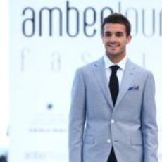 Jules Bianchi sonríe en el Amber Lounge