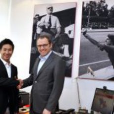 Kamui Kobayashi debuta con un Ferrari F10 en Fiorano