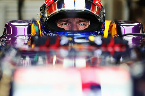 Mirada de concentración de Mark Webber