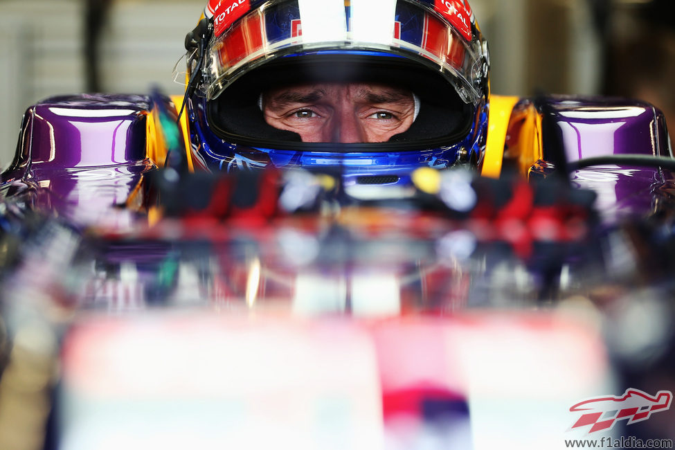 Mirada de concentración de Mark Webber