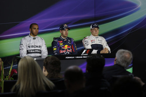 Vettel, Hamilton y Bottas, en la rueda de prensa