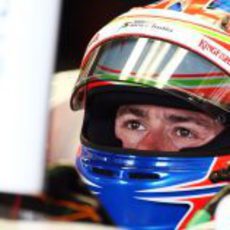 Paul di Resta observa la telemetría