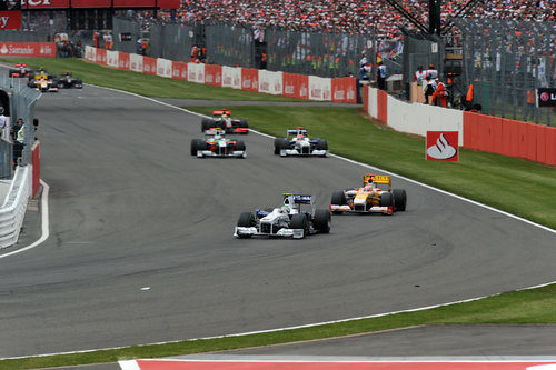 Heidfeld se defiende de Alonso