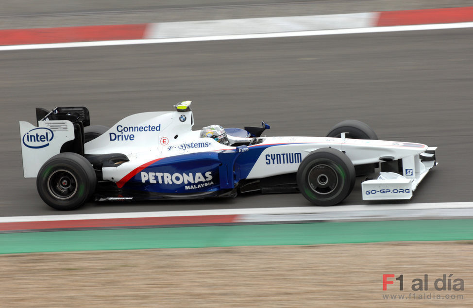 Heidfeld en el circuito de su país