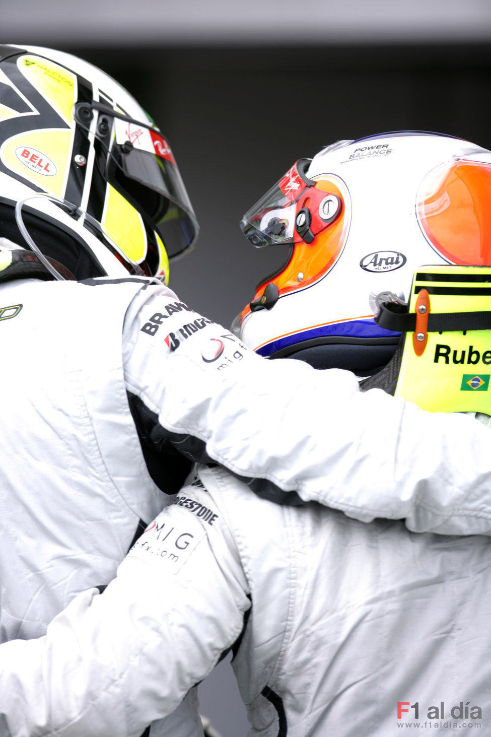 Barrichello y Button entre los 3 mejores