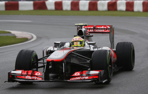 Sergio Pérez va al límite del MP4-28 con intermedios